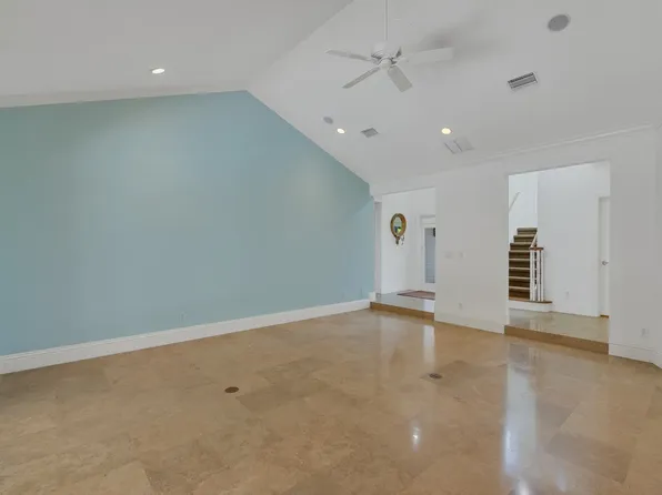 1575 Shorelands Dr E, Vero Beach, FL 32963