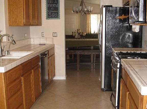 4th image of 2210 Turtledove Ct