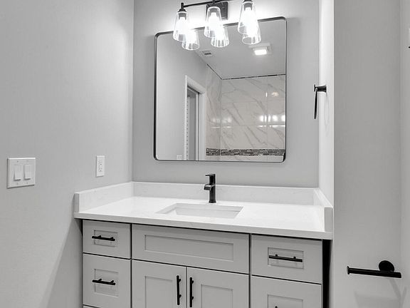 3rd image of 800 NW Fork Rd APT 10-8