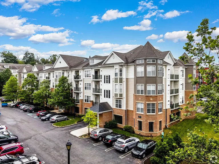 Riverview Landing @ Valley Forge — Photo 1