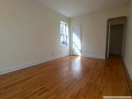 Rented by Sovereign Associates | media 17