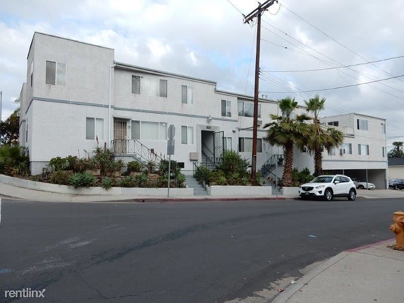 1972 Robertson Exterior Photo