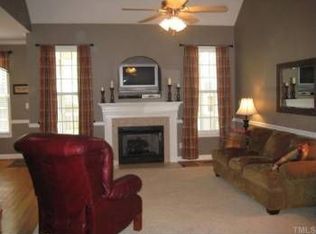 624 Occoneechee Dr, Fuquay Varina, NC 27526