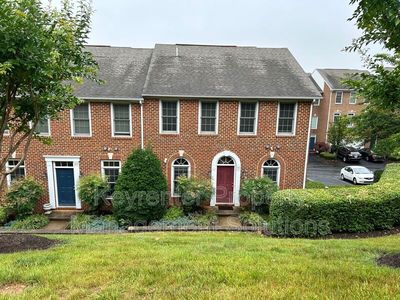 101 Blue Stone Hills Dr, Harrisonburg, VA, 22801