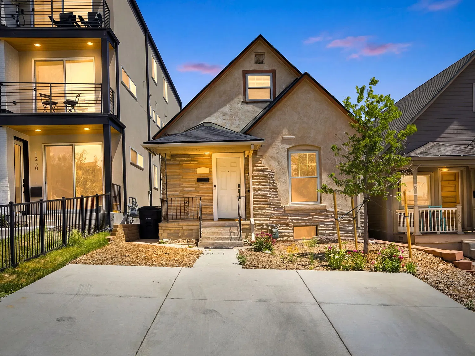 2 bed, 950 sqft, $2,400 — Photo 1
