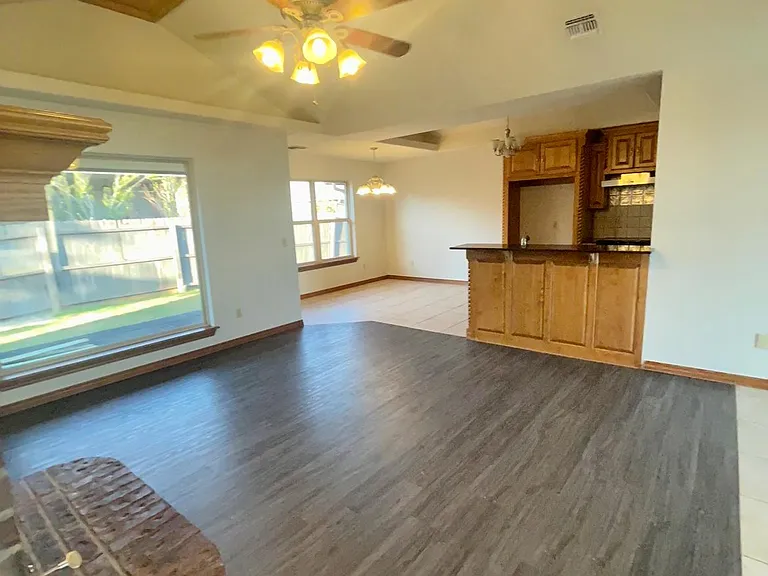 819 Rickwood Cir — Photo 5
