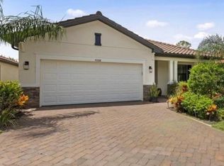 4288 Raffia Palm Cir, Naples, FL 34119