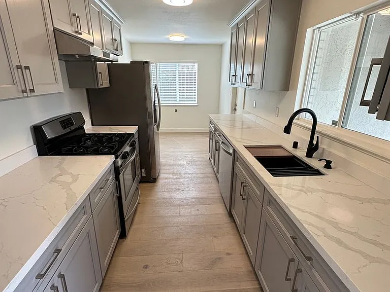 49 San Carlos Ct — Photo 2