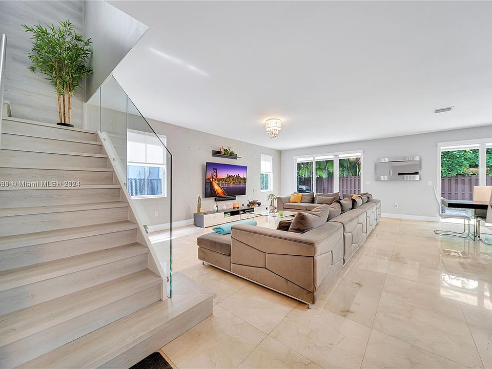 1st image of 10570 NW 69th Ter