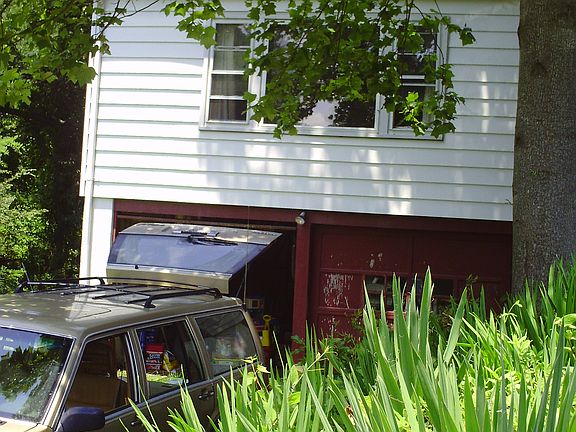 garage/bonus family rm front