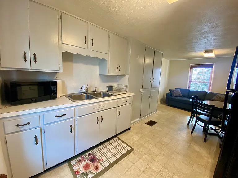 1111 Mount Clinton Pike #C — Photo 4