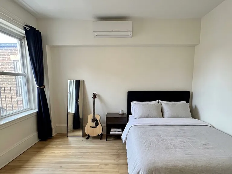 215 Harvard Ave #9 — Photo 4