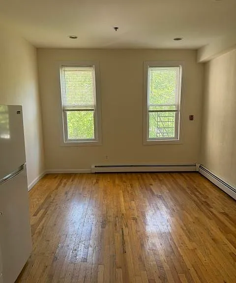 331 Monroe St #2L — Photo 8