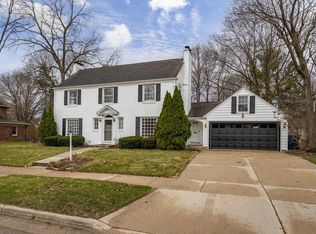 22 South Garfield Avenue, Janesville, WI 53545