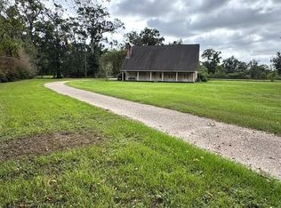1055 Bayou Paul Ln, Saint Gabriel, LA 70776