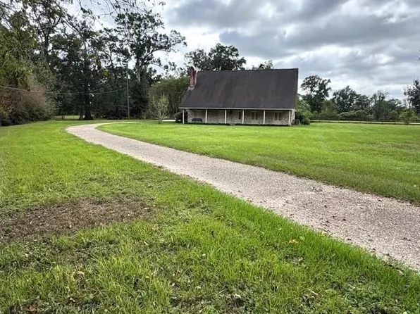 1055 Bayou Paul Ln, Saint Gabriel, LA 70776