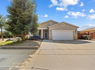 3701 N Shady Ct, Visalia, CA 93291