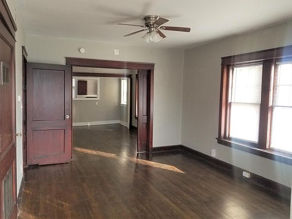 2nd image of 1006 E 43rd St #3