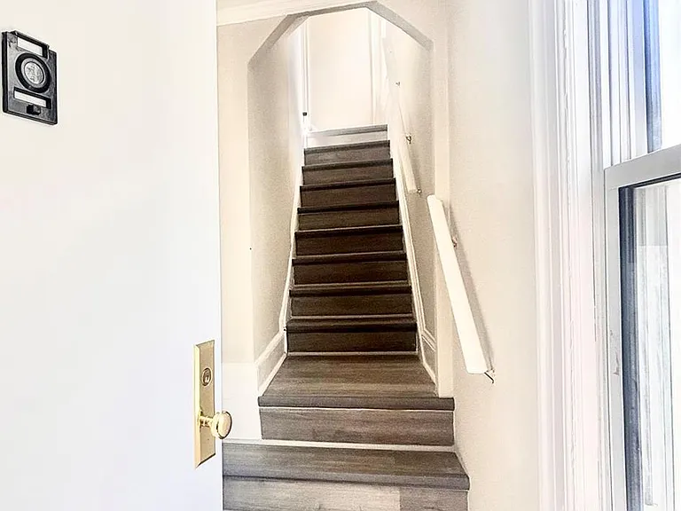 66 Kenmore Rd — Photo 3