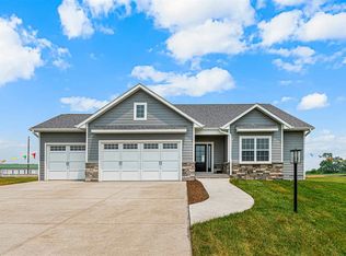 2024 NW Silvergrass Ln, Kalona, IA 52247