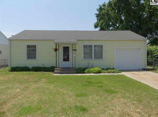 909 W 18th Ave, Hutchinson, KS 67502