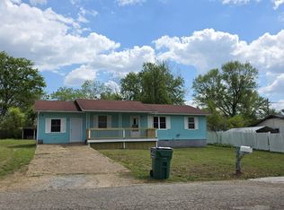 119 W Johnson Dr, Flippin, AR 72634