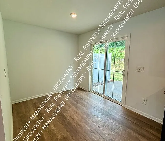 120 Fernside Ct — Photo 7