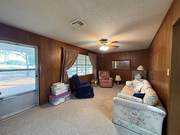 4th image of 467 County Road 2371