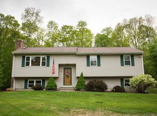 392 Pucker St, Coventry, CT 06238