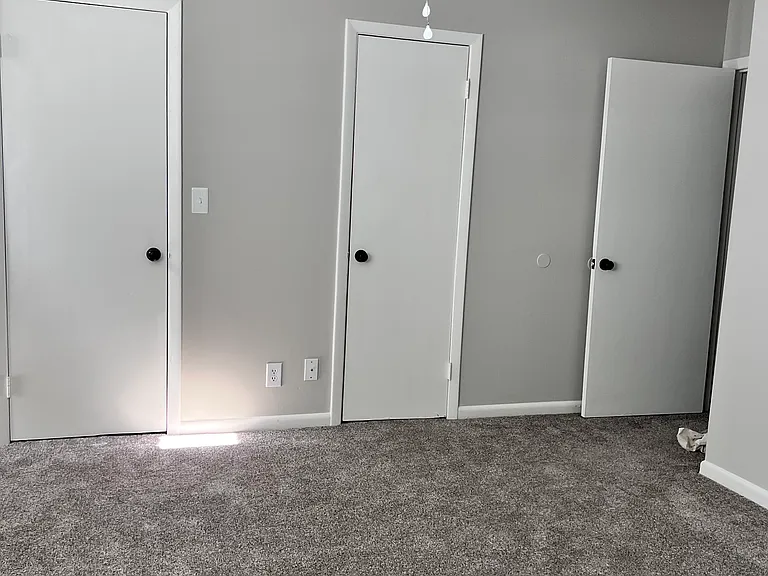 401 Century Ct — Photo 13