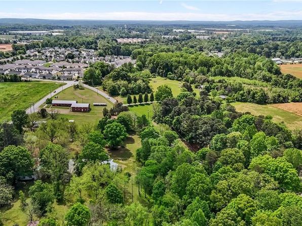 901D Gibson Rd, Mebane, NC 27302