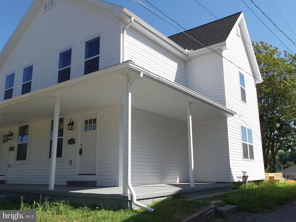 485 State St photo 1