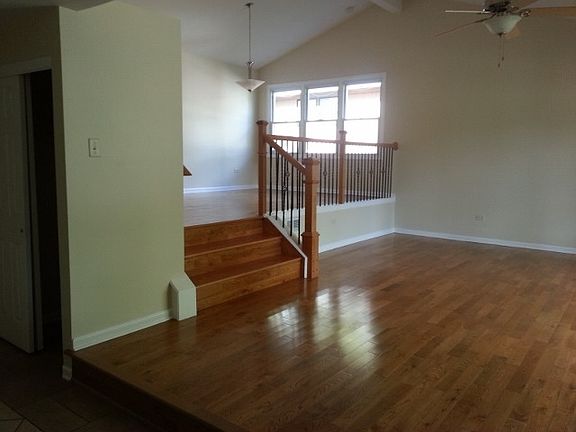 4th image of 22922 Bruce Dr