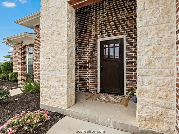 3rd image of 4334 Dawn Lynn Dr