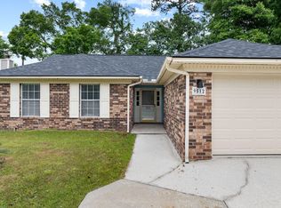 9512 One Notch Rd, Ladson, SC 29456