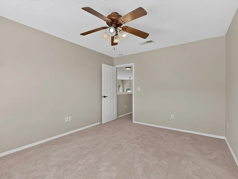 13208 Sentinal Ct NE — Photo 25