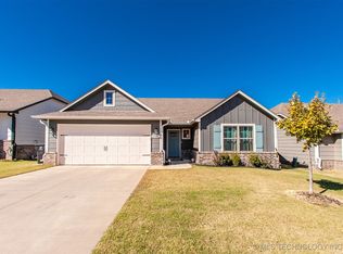 6708 S 20th St, Broken Arrow, OK 74011