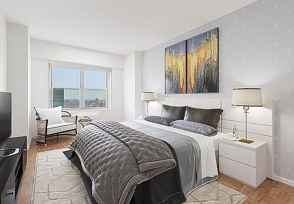 4th image of 60 E 8th St APT 27L