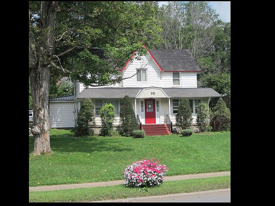 1st image of 38 Main St