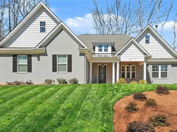 306 Rugby Rd, Salisbury, NC 28144