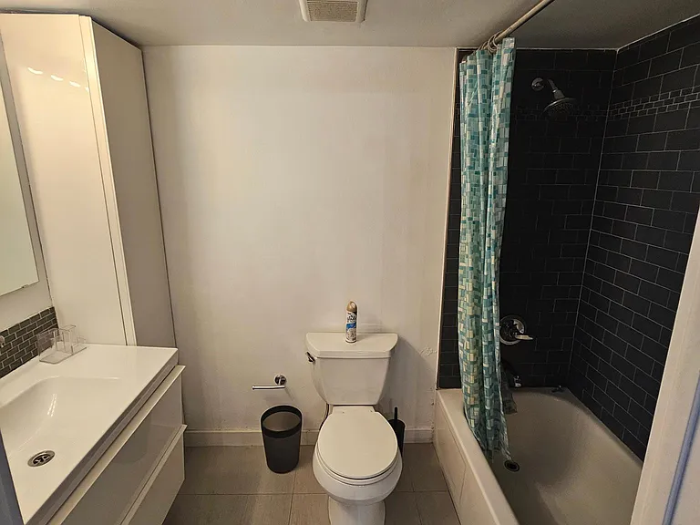 18181 NE 31st Ct #202 — Photo 10