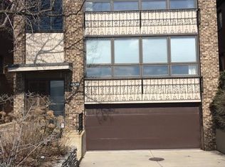 4838 Old Orchard Rd #2, Skokie, IL 60077