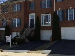 106 Summer Walk Dr, Gaithersburg, MD 20878