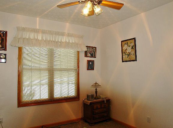 4th image of 103 Kelley Ct