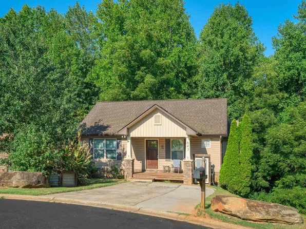 643 Fawn Branch Trl, Boiling Springs, SC 29316