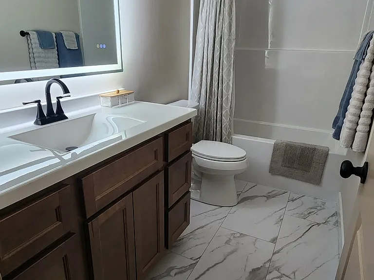 208 Walnut St — Photo 6