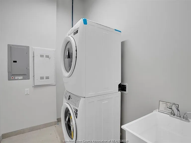 11941 Tecumseh Rd E #103 — Photo 26