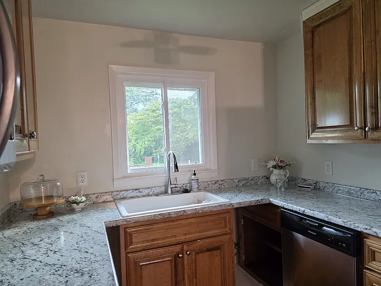 432 Northcrest Dr — Photo 9