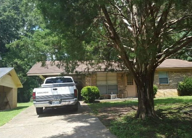 1st image of 350 Price St