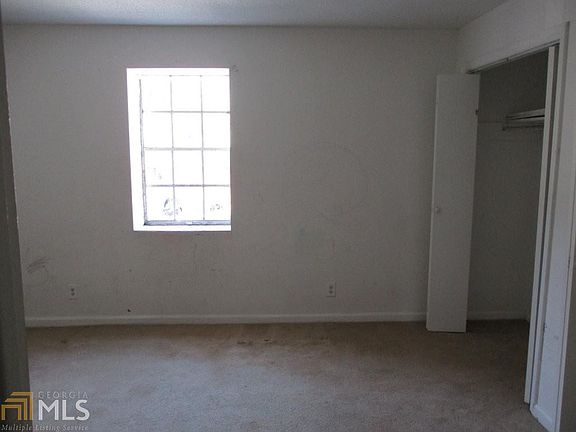 4th image of 3813 Parklane Dr #3813